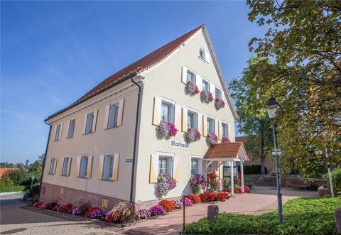 Das Rathaus in Dobel.