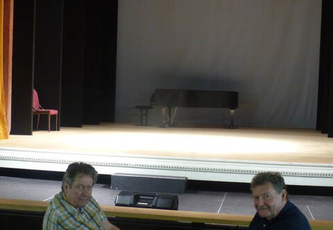 Müssen hart kalkulieren: Gerd Müller (links) und Thomas Käppler vom Vorstand des Fördervereins als Träger des Veranstaltungsorts.