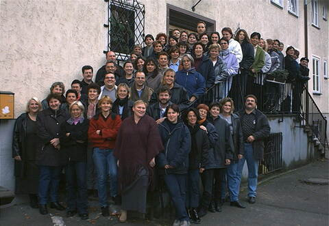 Das Foto zeigt den Chor „Ton-Art“ im Jahr 2000.