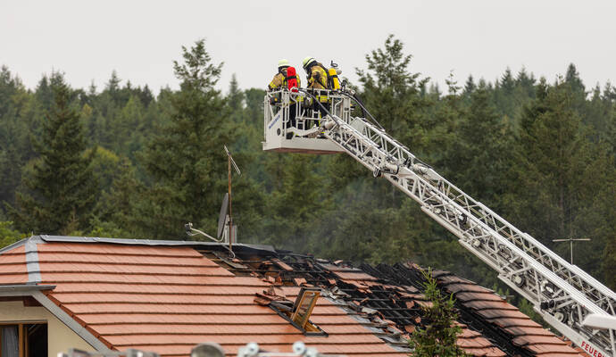 Dachstuhlbrand Tiefenbronn Mörikestraße