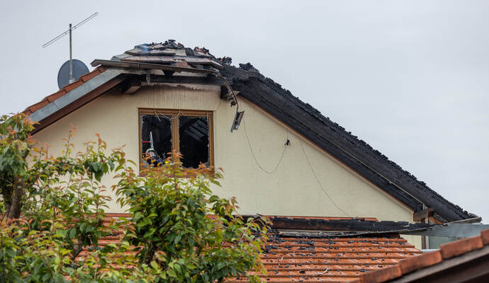 Dachstuhlbrand Tiefenbronn Mörikestraße