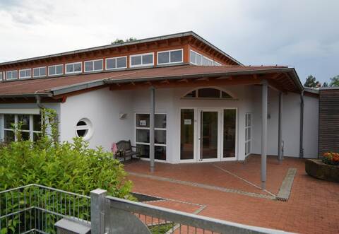 Die Personalsituation in der Königsbacher Kita „Regenbogen“ war Thema in der Bürgerfragestunde. Träger der Einrichtung ist die Gemeinde.