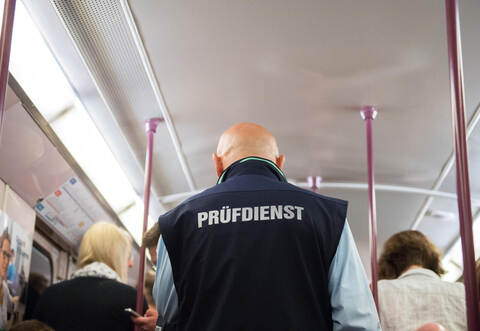 Fahrkartenkontrollen im HVV-Gebiet