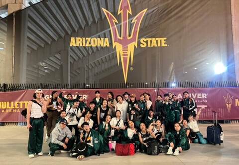 Die ,,Urban Squad Megacrew“ nach ihrem Auftritt im Finale in Arizona.